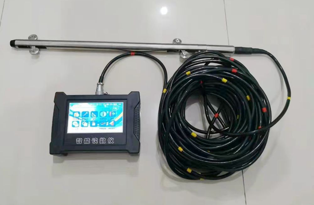 智能數(shù)顯測斜儀的特點(diǎn)和工作原理